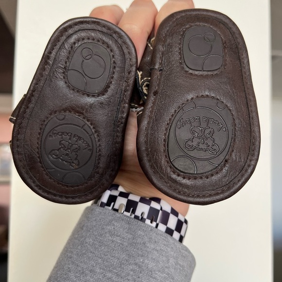 Koala Brown Leather Closed-Toe Sandals with Velcro Closure sz 2 NEVER WORN - Picture 2 of 3